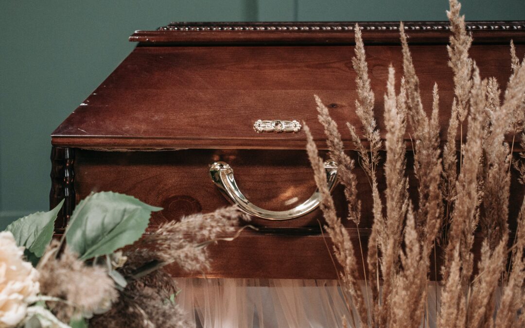 Eco-Friendly Casket and Urn Options: